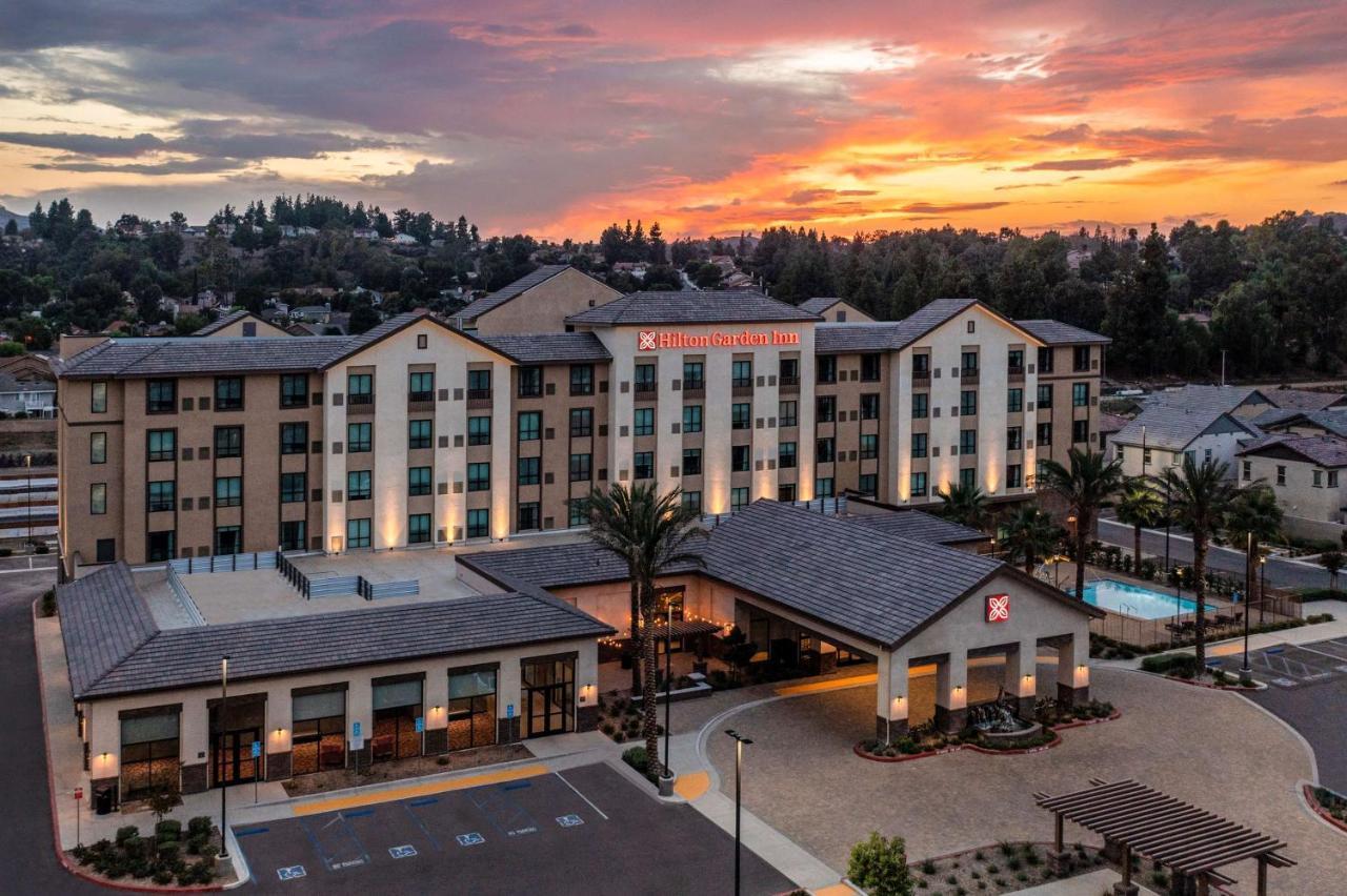 Hilton Garden Inn Pomona, Ca Exterior photo
