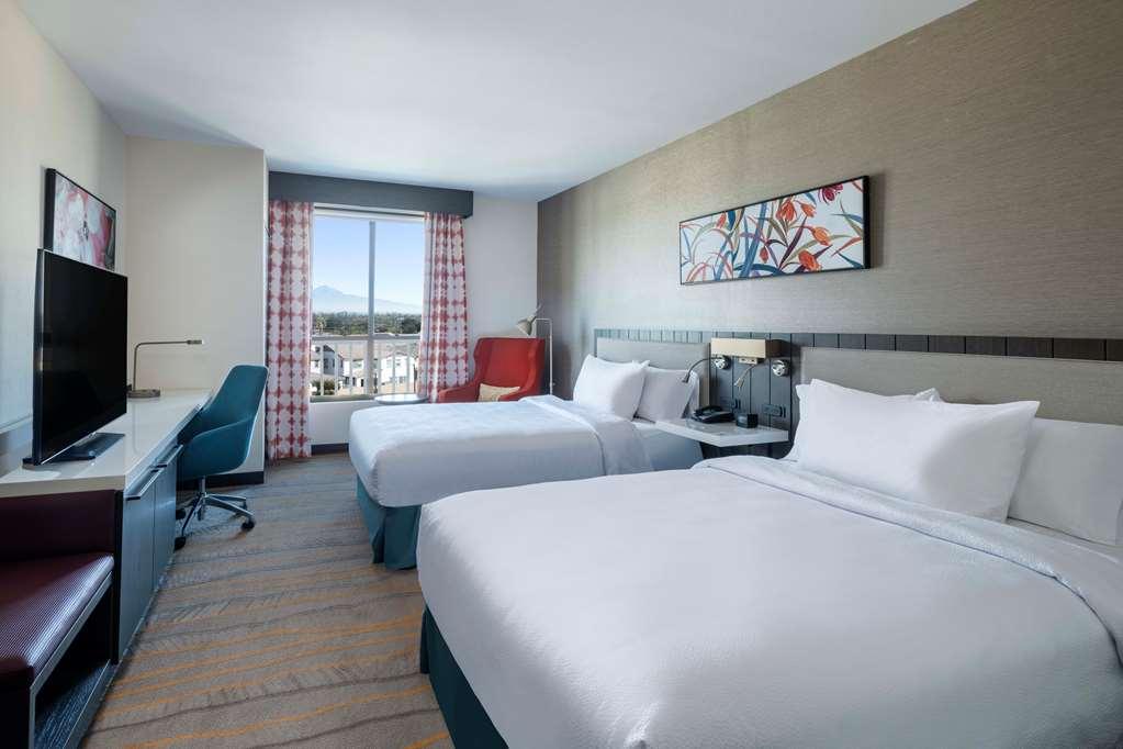 Hilton Garden Inn Pomona, Ca Room photo