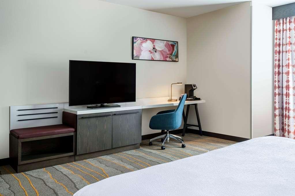 Hilton Garden Inn Pomona, Ca Room photo