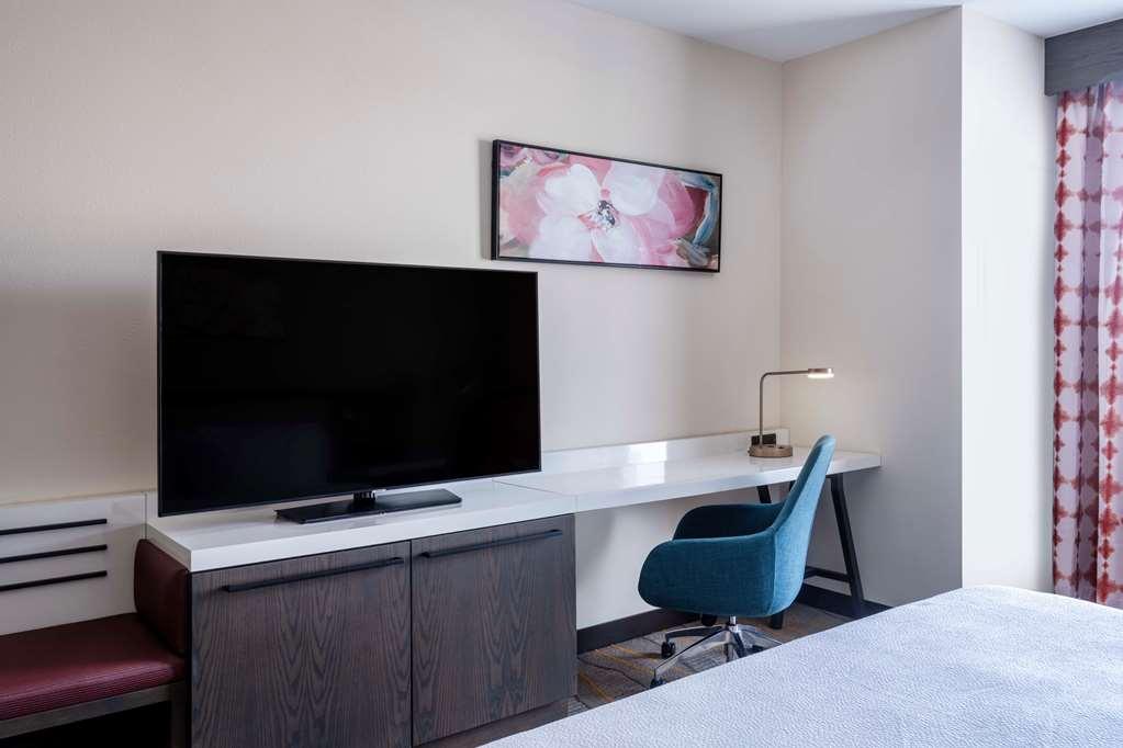 Hilton Garden Inn Pomona, Ca Room photo