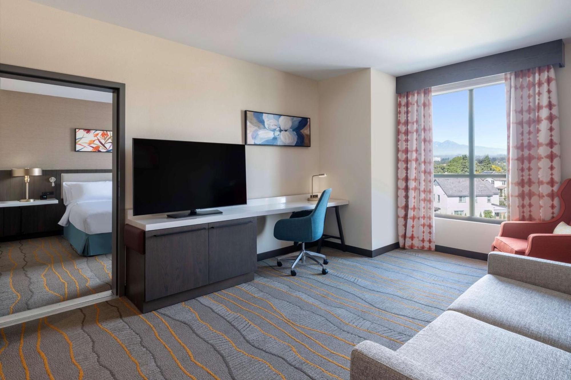 Hilton Garden Inn Pomona, Ca Exterior photo